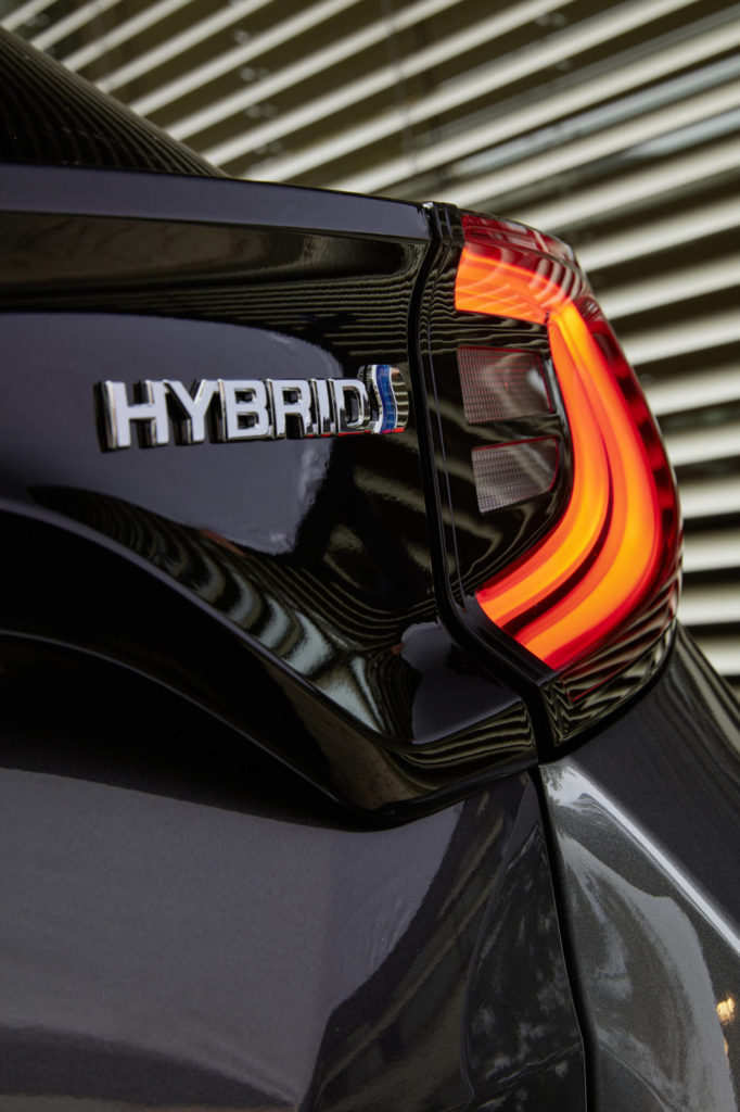 mazda 2 hybrid 