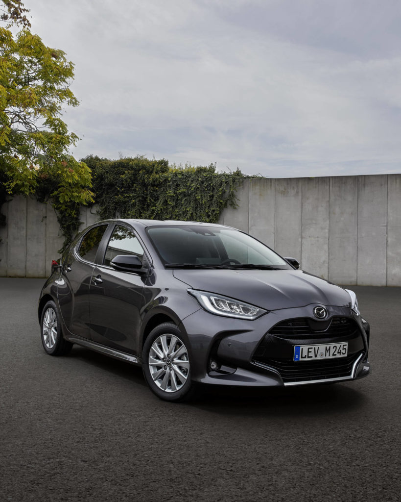 mazda 2 hybrid 
