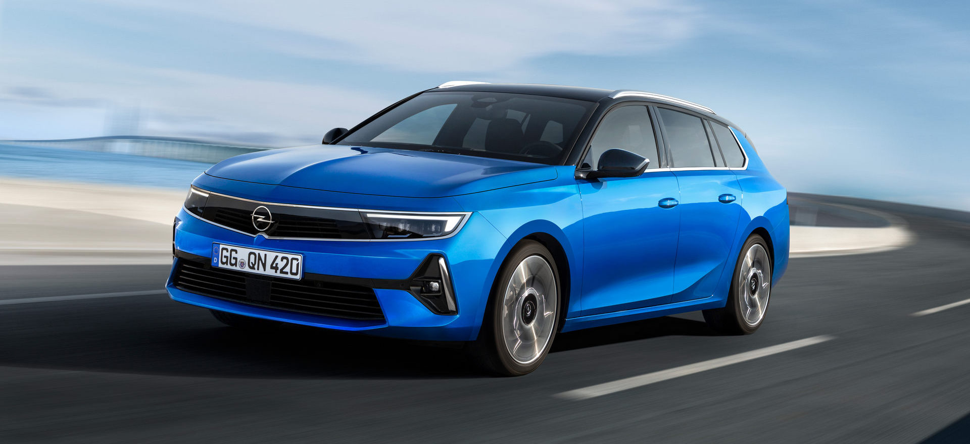 Nowy Opel Astra Sports Tourer – krótszy, a jakby większy
