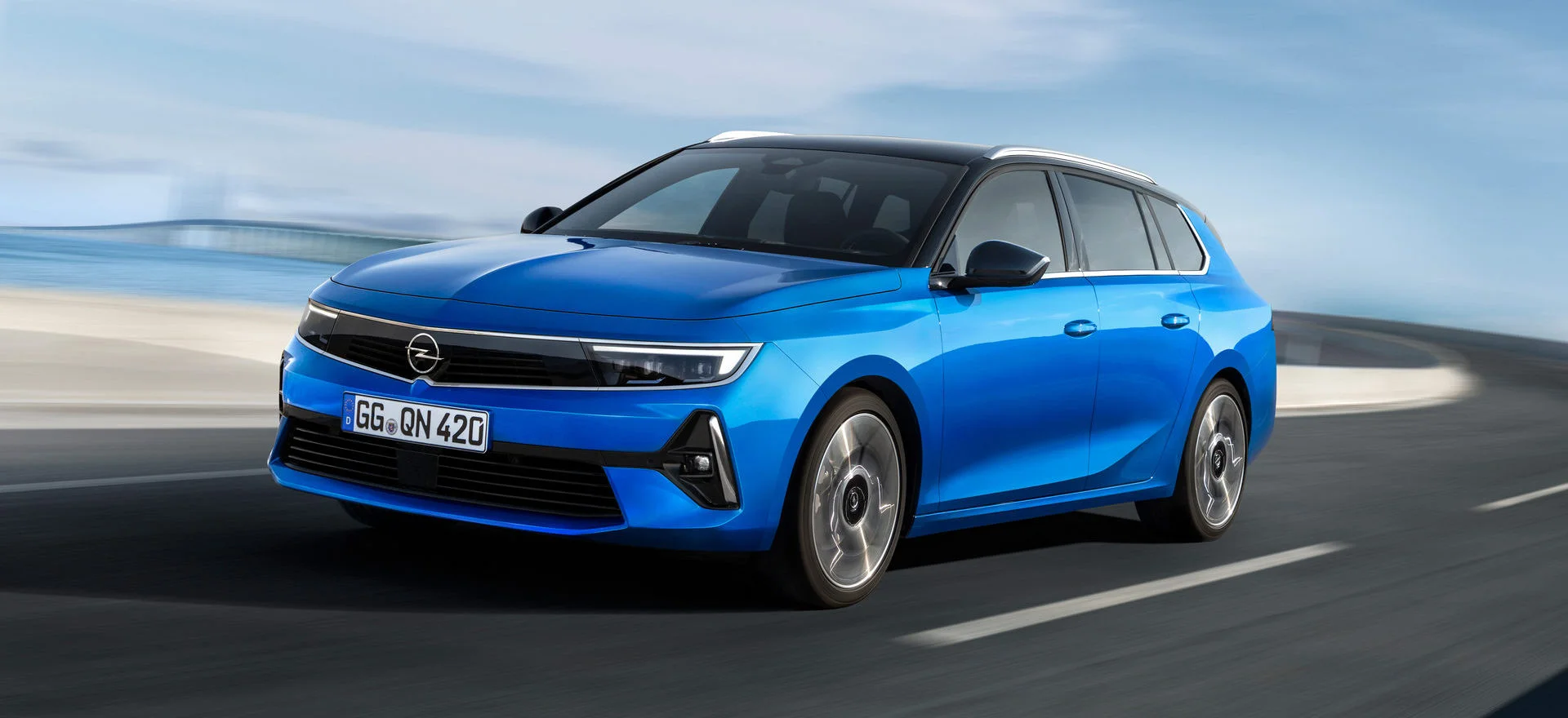 Nowy Opel Astra Sports Tourer – krótszy, a jakby większy