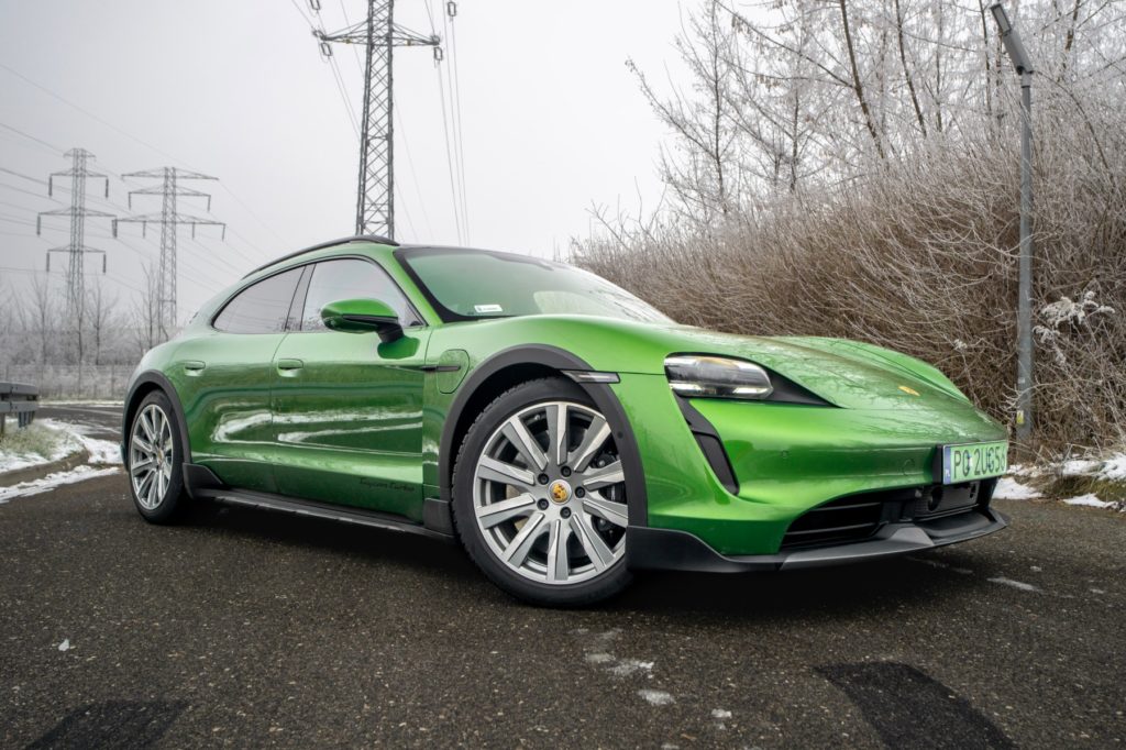 porsche taycan turbo cross turismo 
