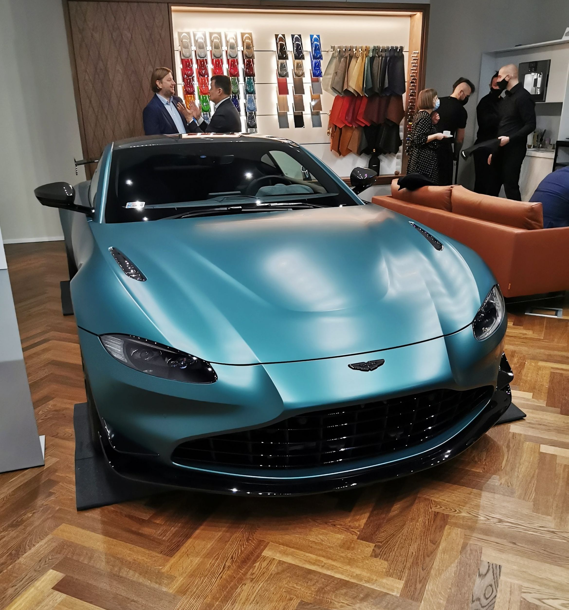 Aston Martin DBX 