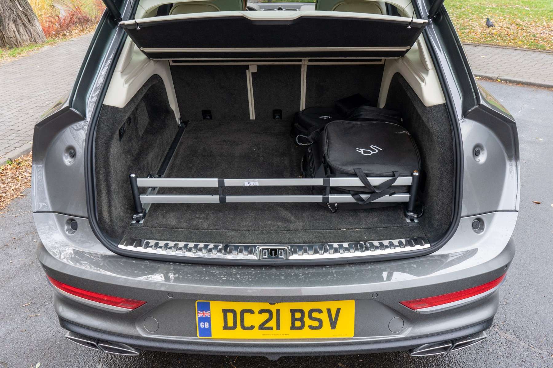 Bentley Bentayga Hybrid 