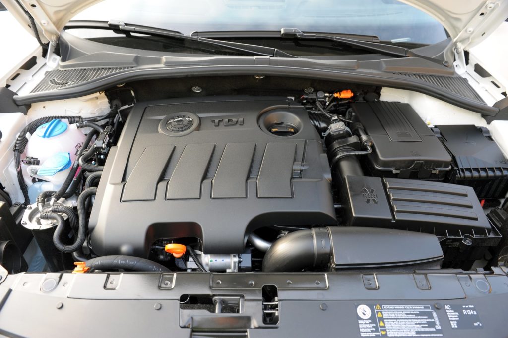 Skoda Superb II silniki 