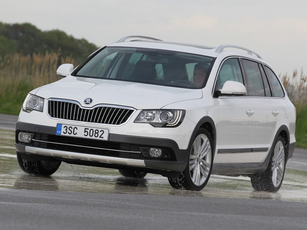 Skoda Superb II silniki 