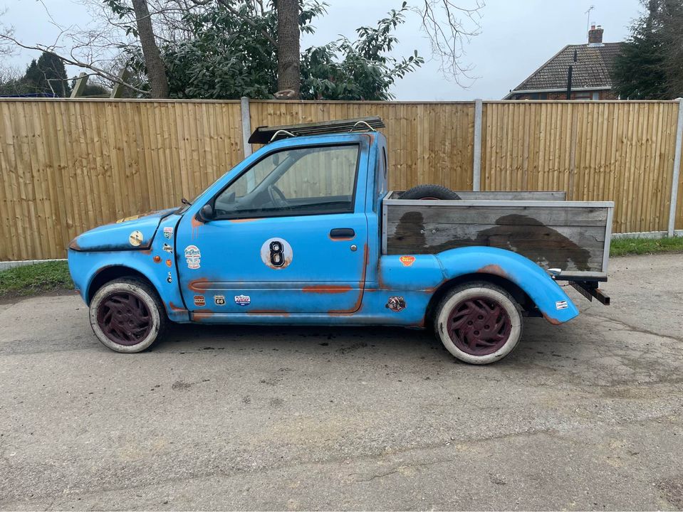 Tak, to jest Seicento z frontem od Malucha. Anarchy in the UK