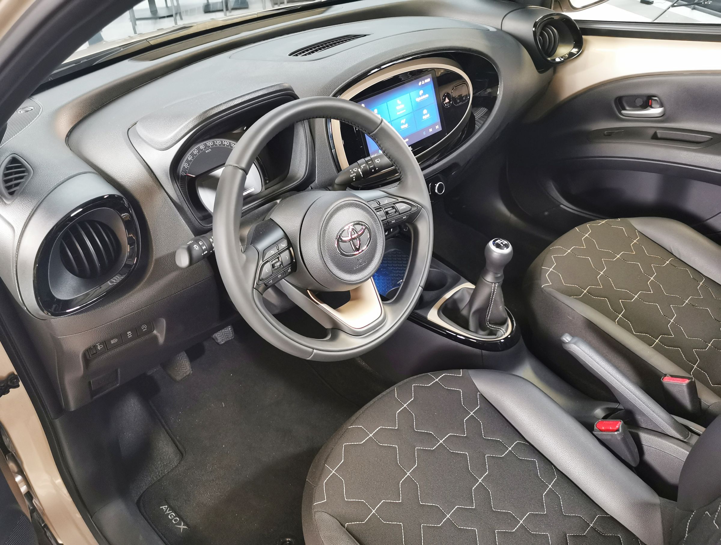 Toyota Aygo X 