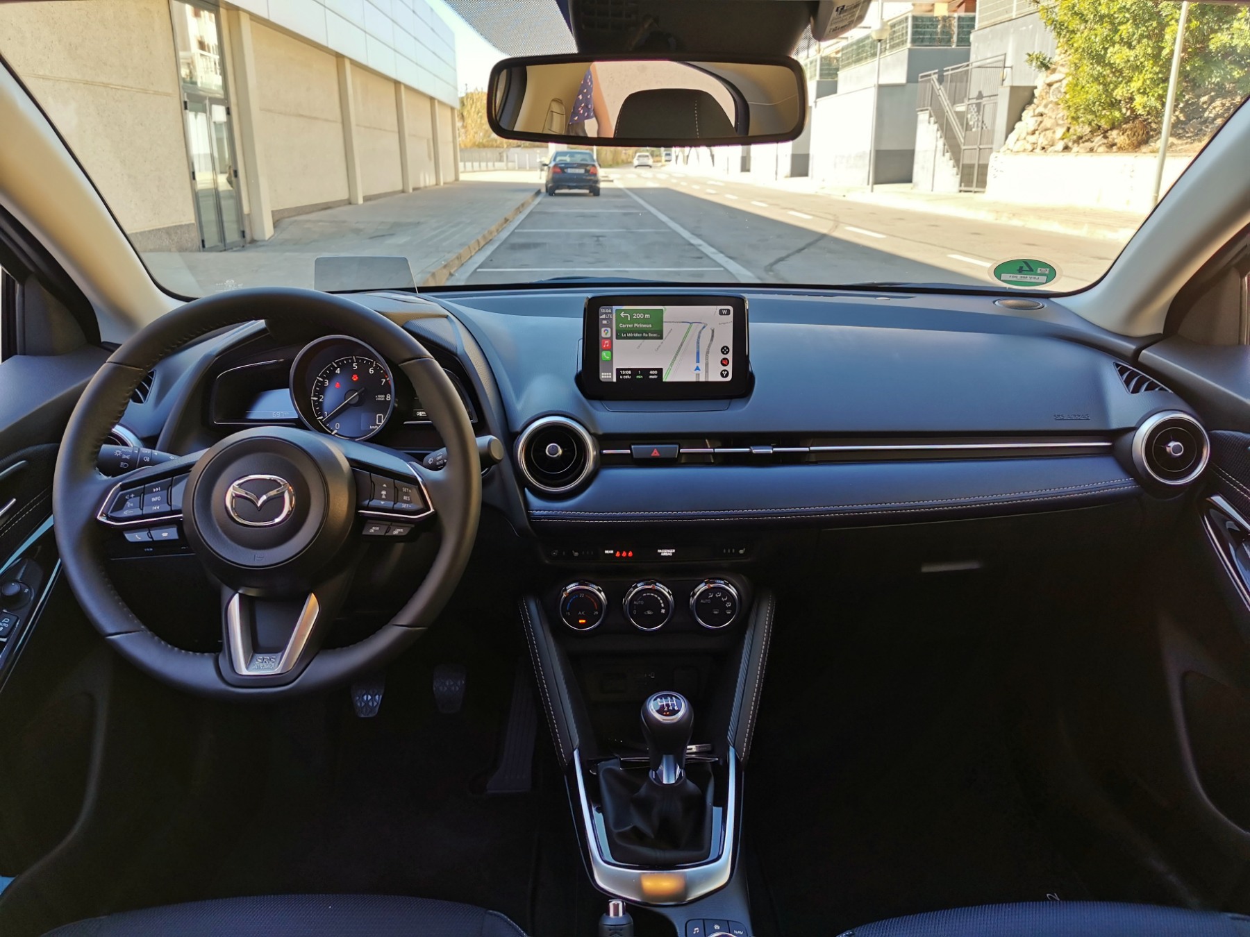 mazda 2 2022 
