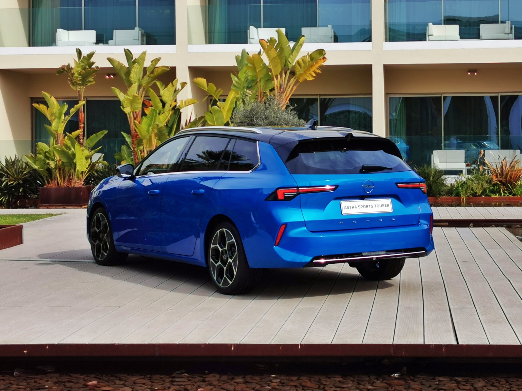nowy opel astra 