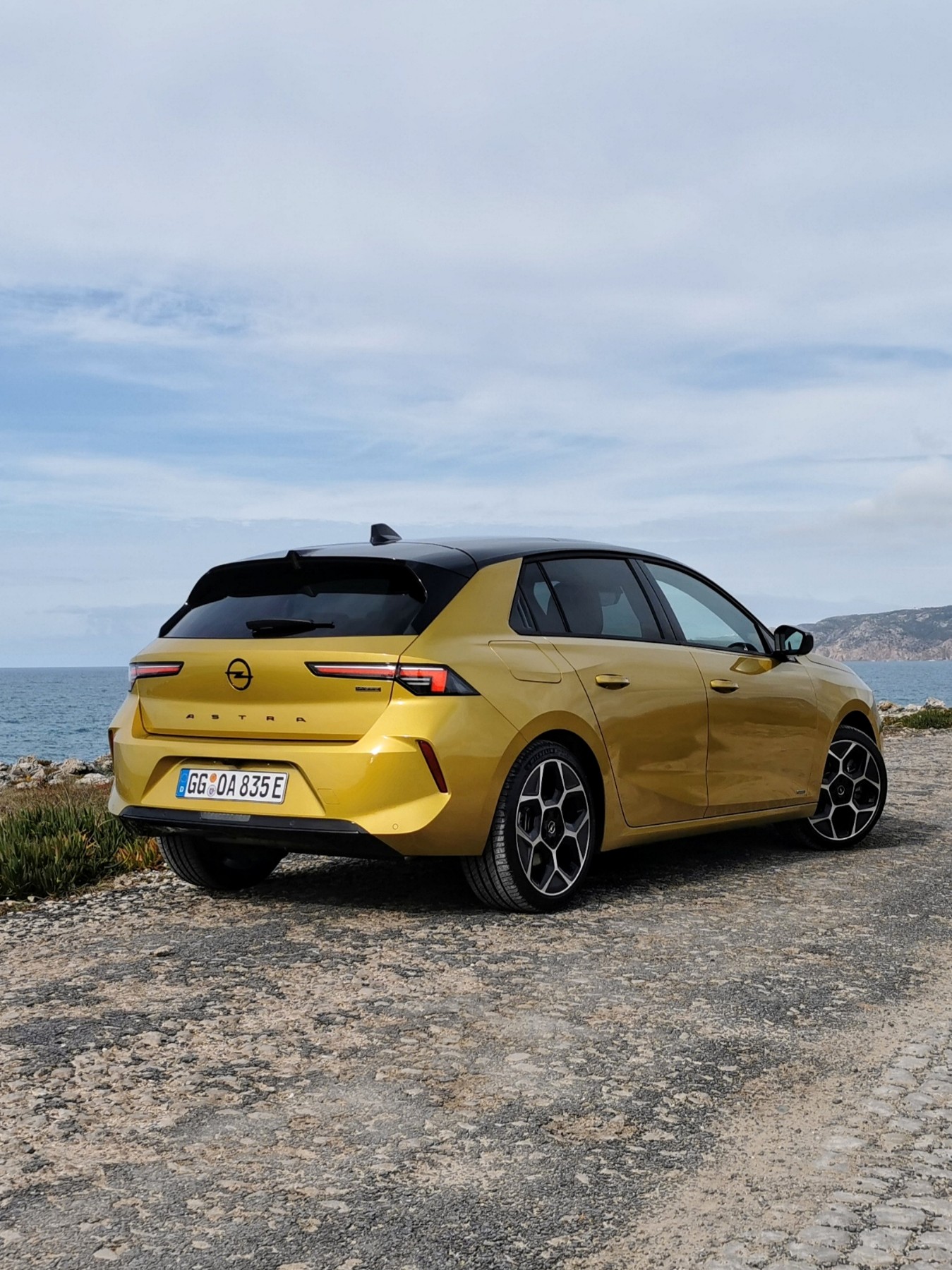 nowy opel astra 