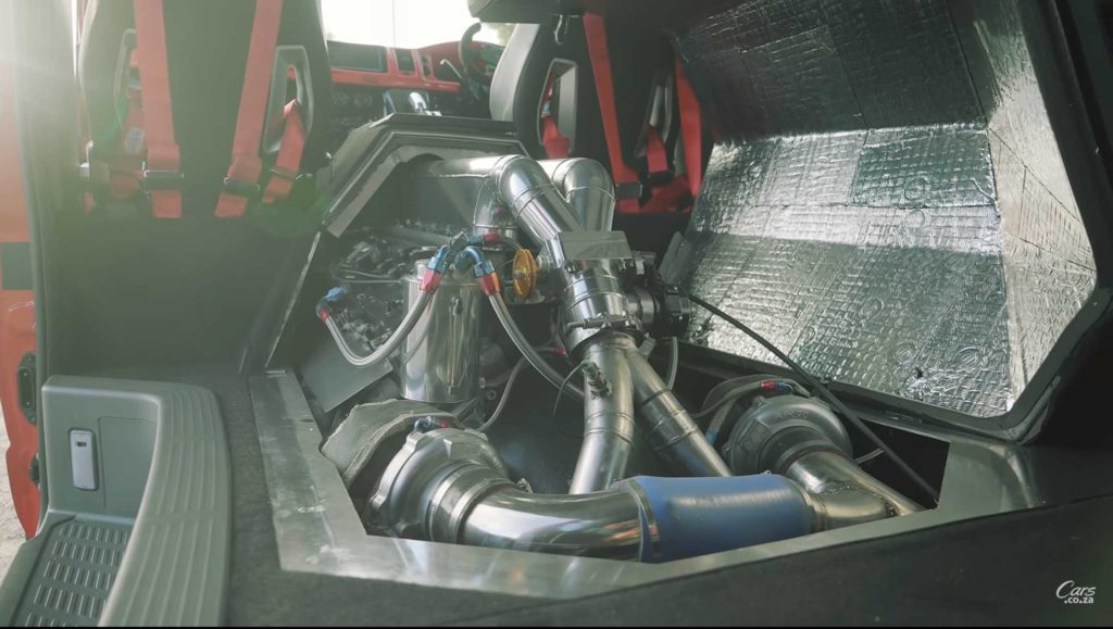 Toyota Hiace V12