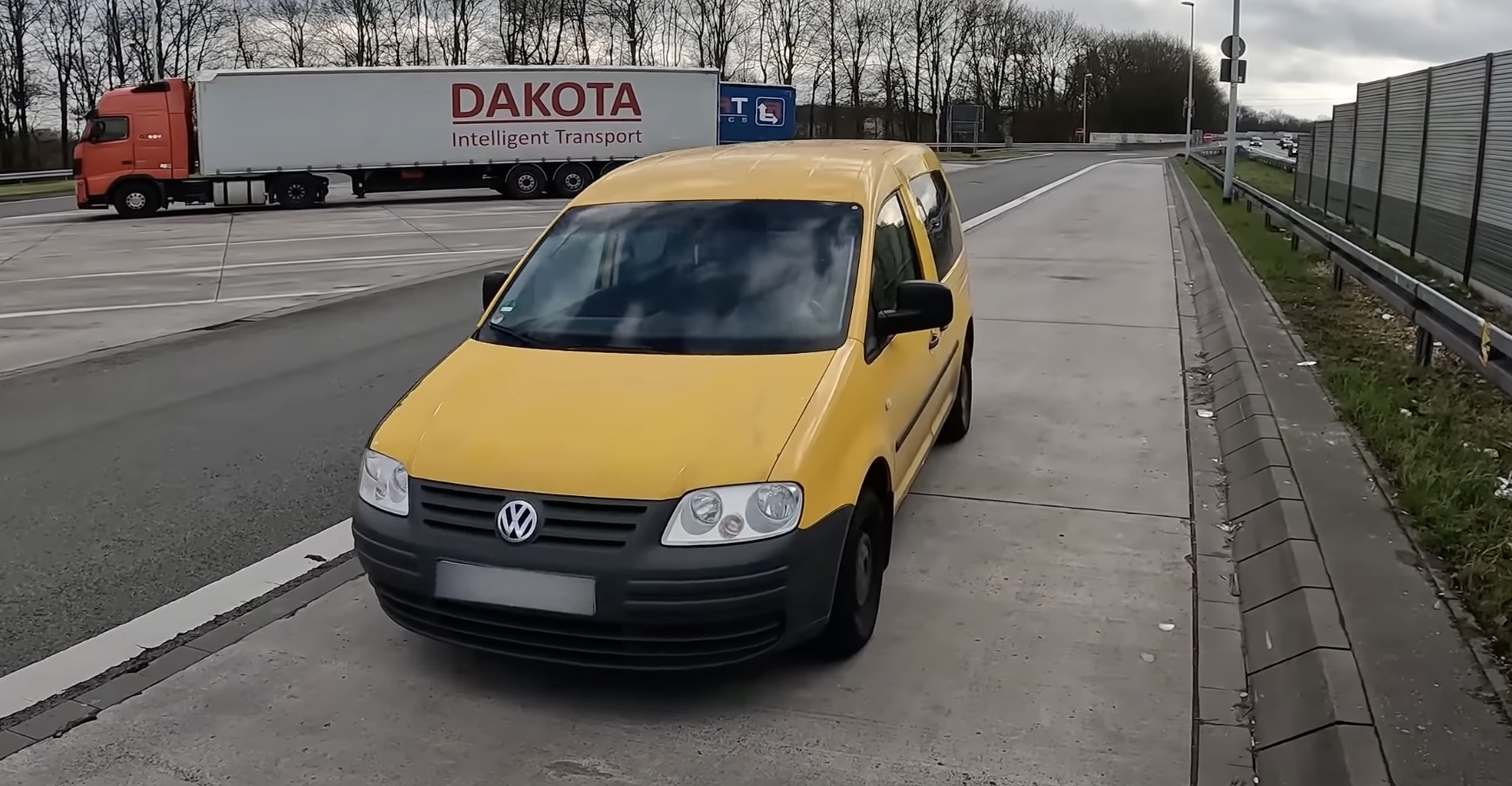 Rozpędzanie VW Caddy jest ciekawsze niż jazda Bugatti 417 km/h