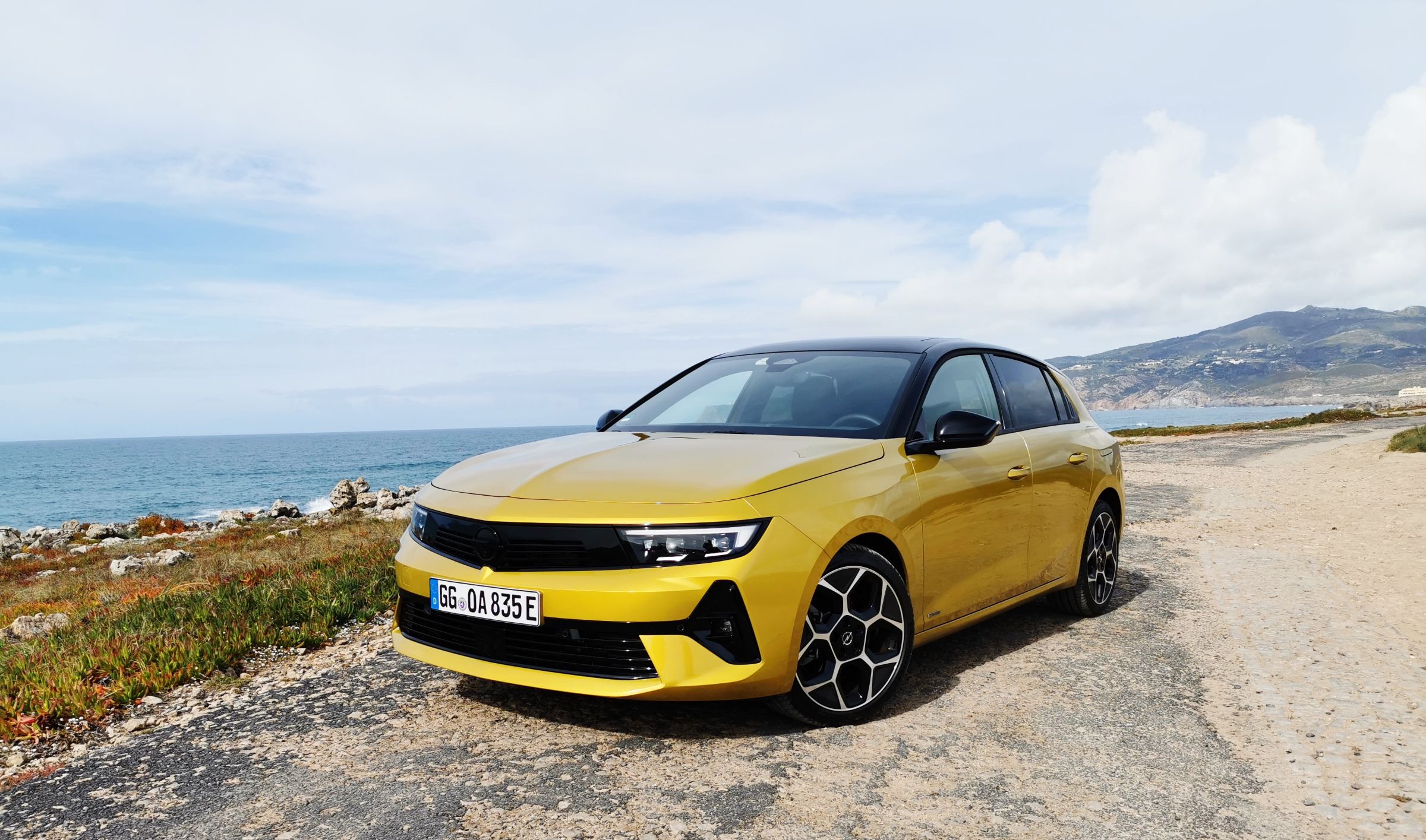 nowy opel astra