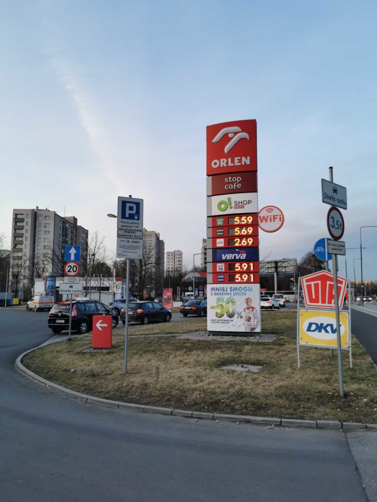 kolejka po paliwo
