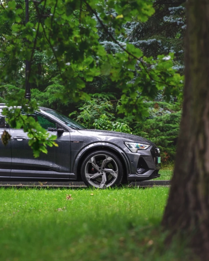 audi e tron przeglądy 