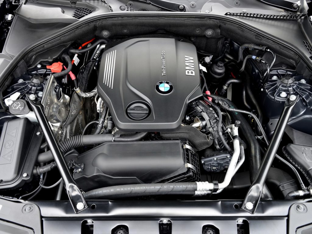 BMW 5 F10 silniki 