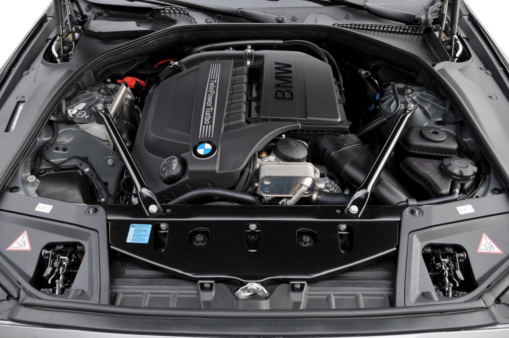 BMW 5 F10 silniki 