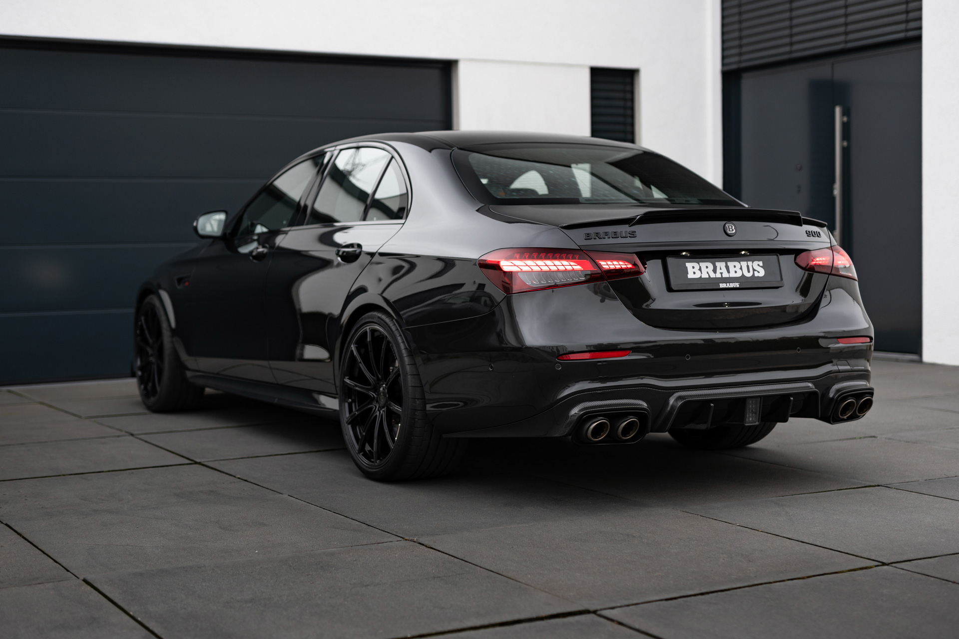 Brabus 900 
