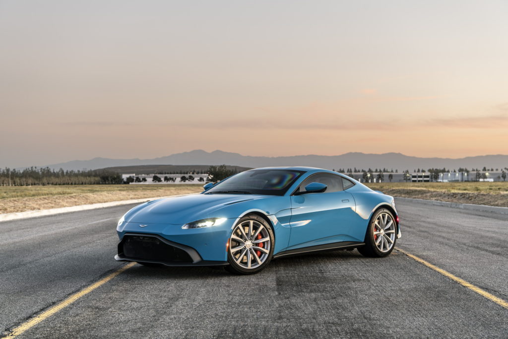kuloodporny aston martin