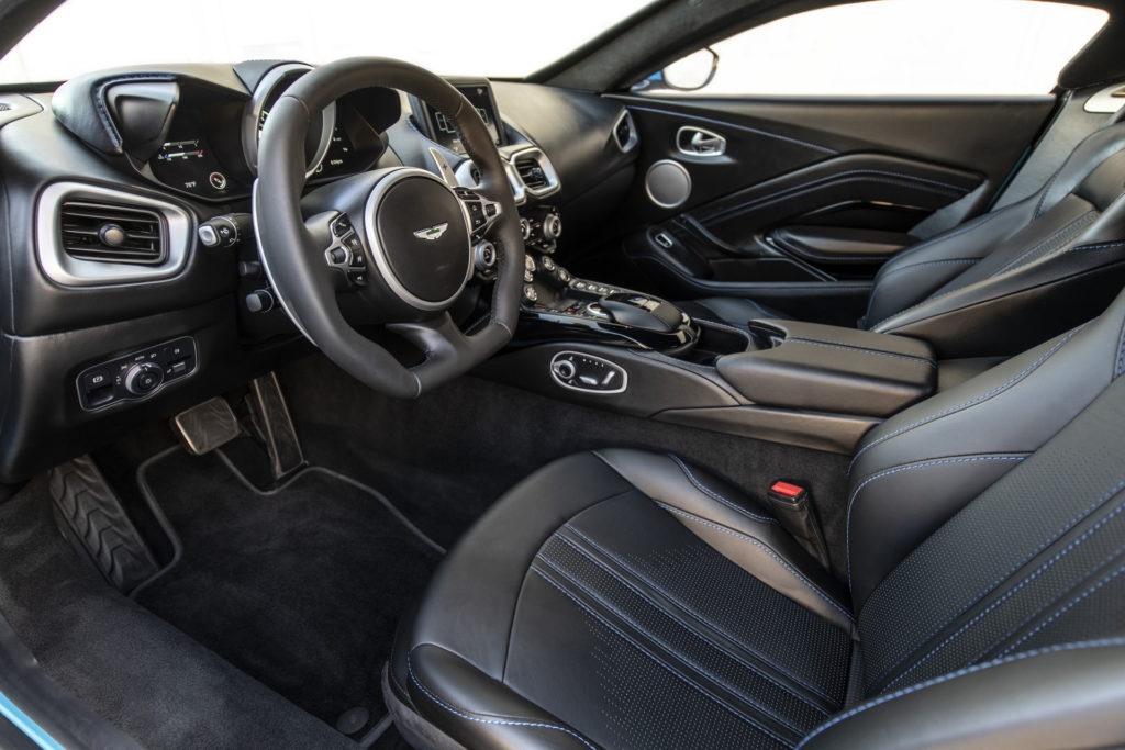 kuloodporny aston martin