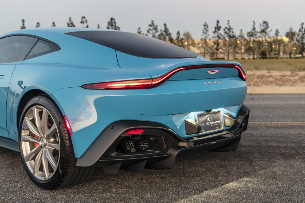 kuloodporny aston martin