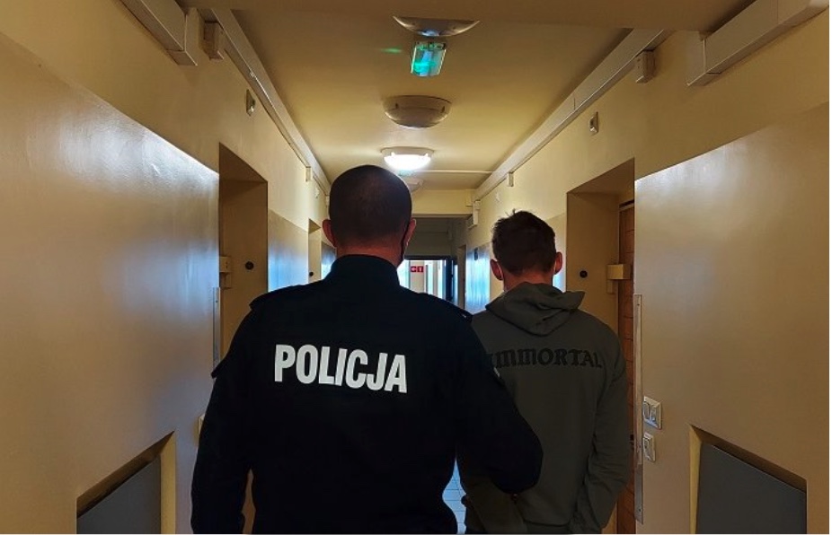 napad na stację paliw 