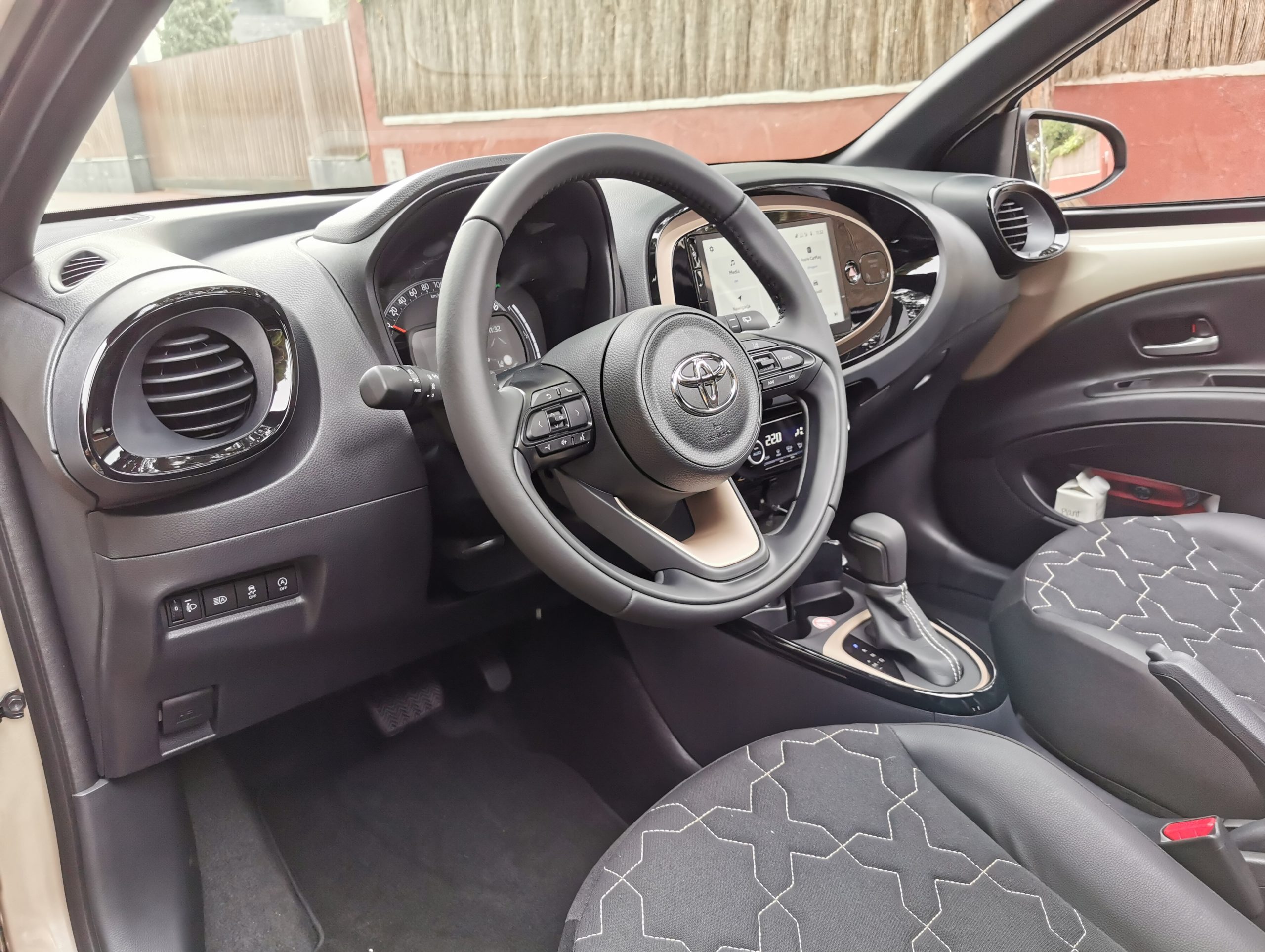 toyota aygo x 