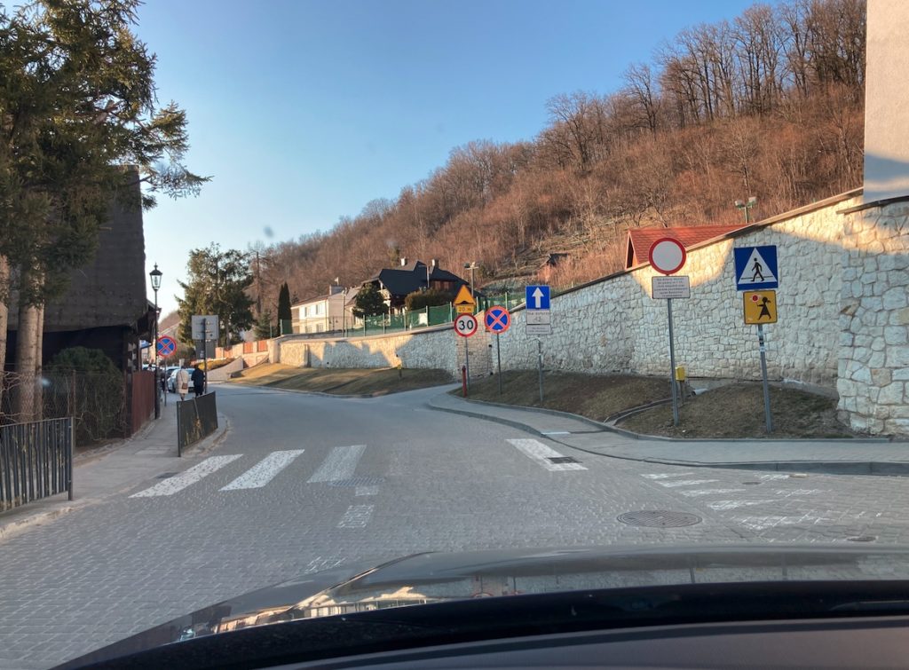 zakaz ruchu w obu kierunkach ulica Lubelska Kazimierz Dolny 