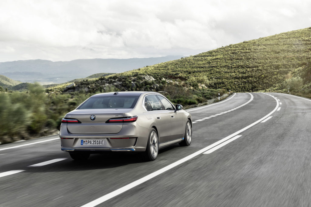 bmw serii 7 z silnikiem v8