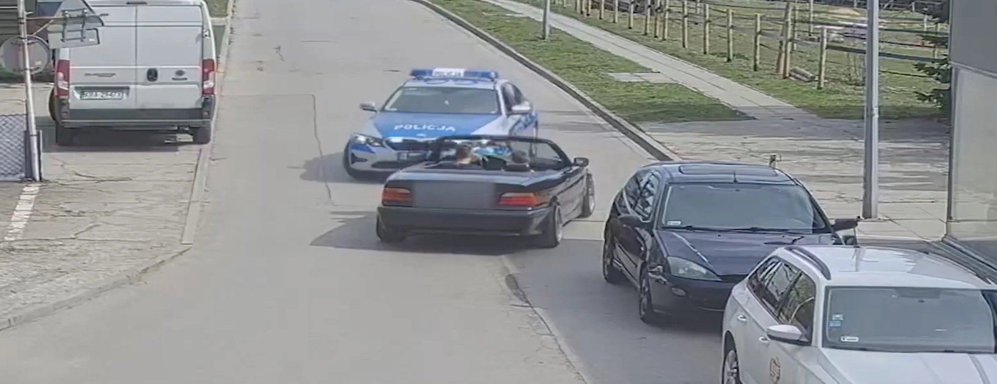 Policja oceniła drift BMW E36. Wynik: 6 punktów i 5000 złotych