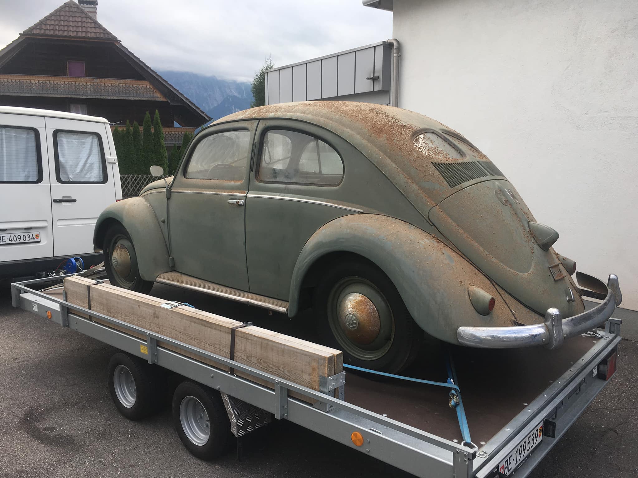 Ten VW Garbus z 1951 r. kosztuje 37 500 euro i ma ku temu dobry powód