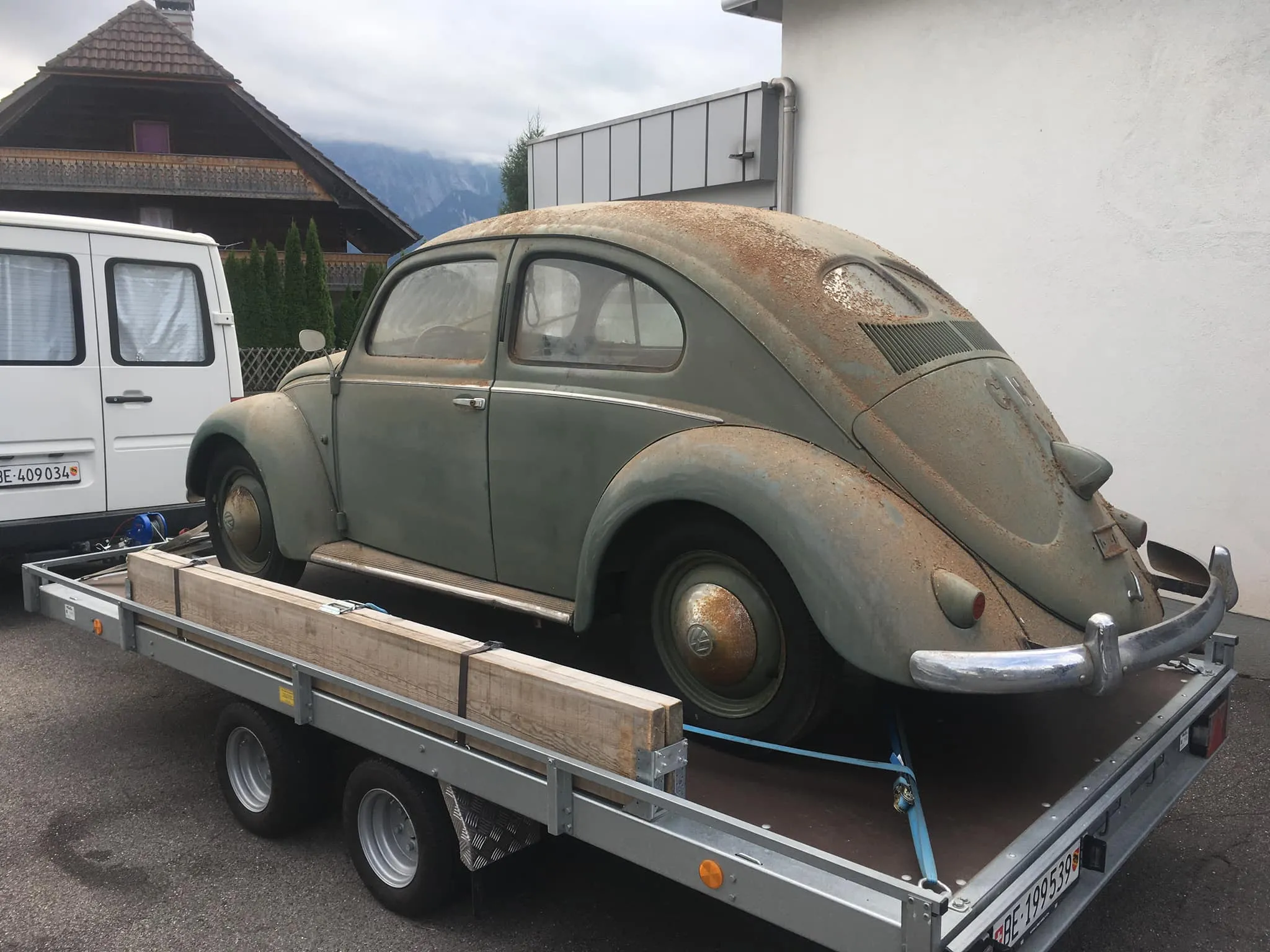 Ten VW Garbus z 1951 r. kosztuje 37 500 euro i ma ku temu dobry powód