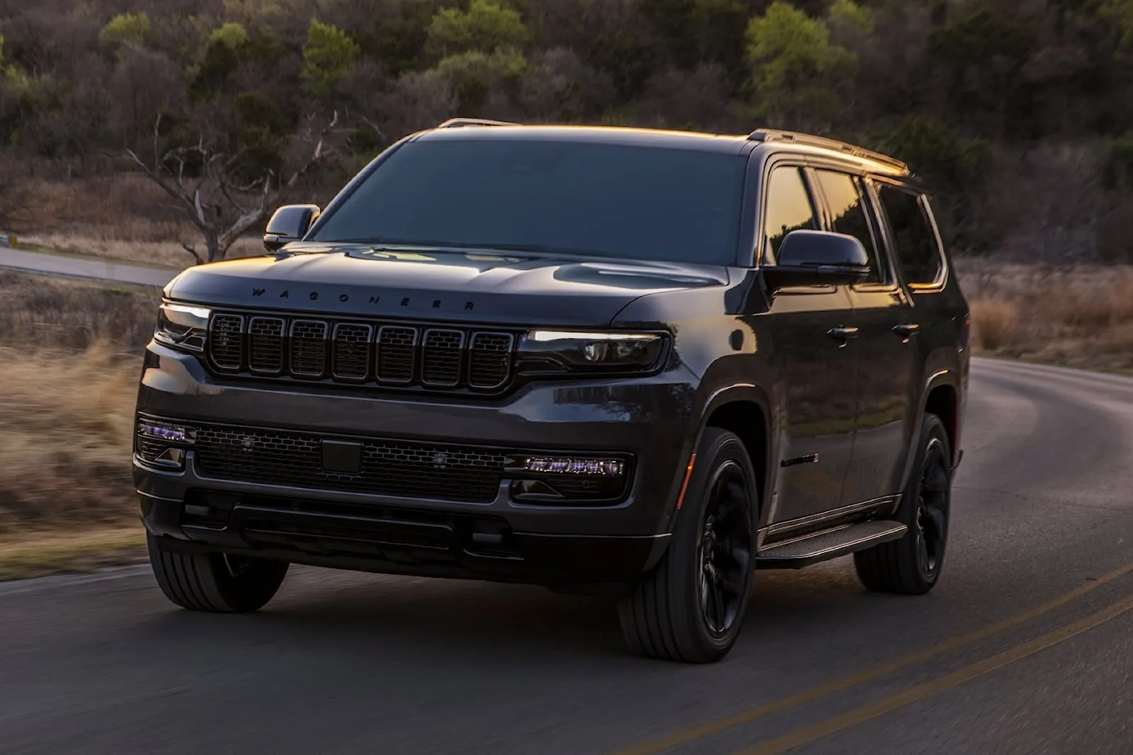 Kombi z potężnym odwłokiem. Nowy Jeep Grand Wagoneer L ma 5,75 m