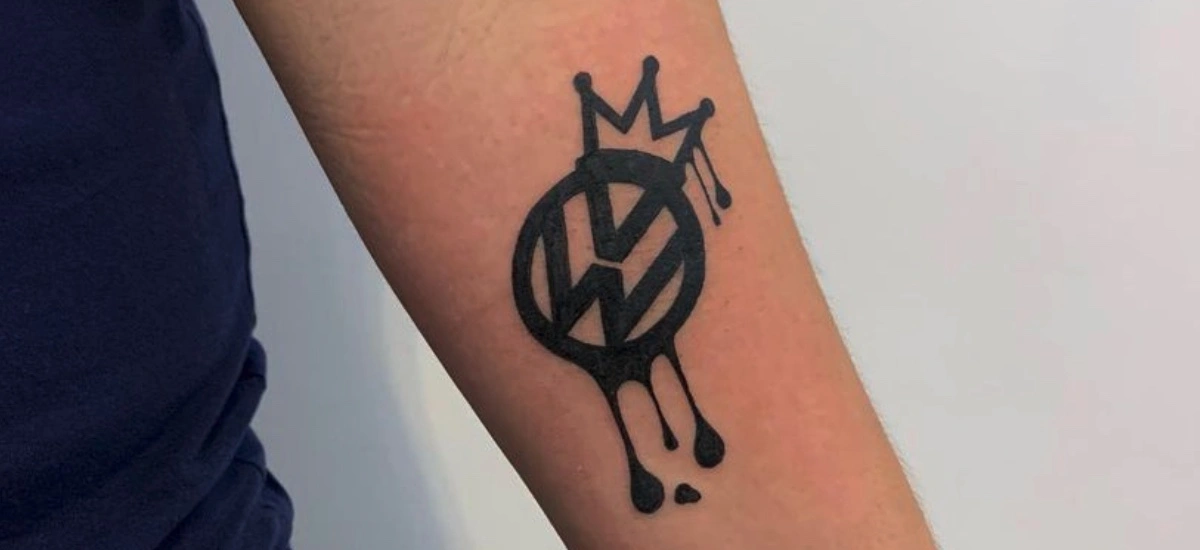 tatuaż samochodu volkswagen