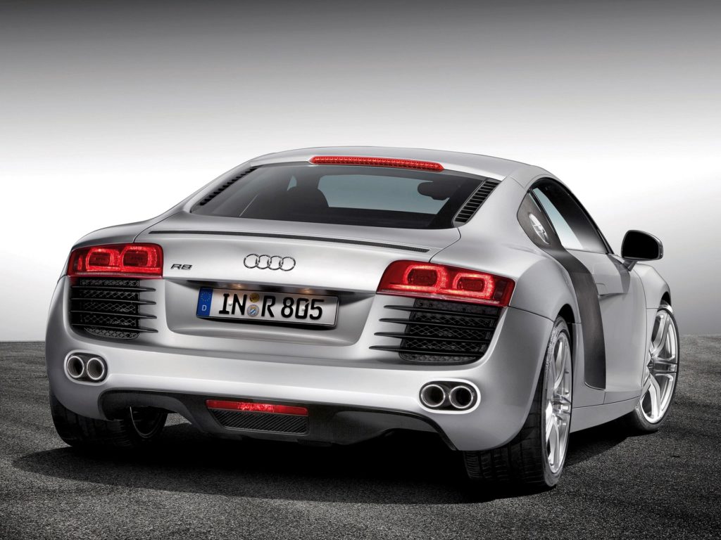 Audi R8 cena 