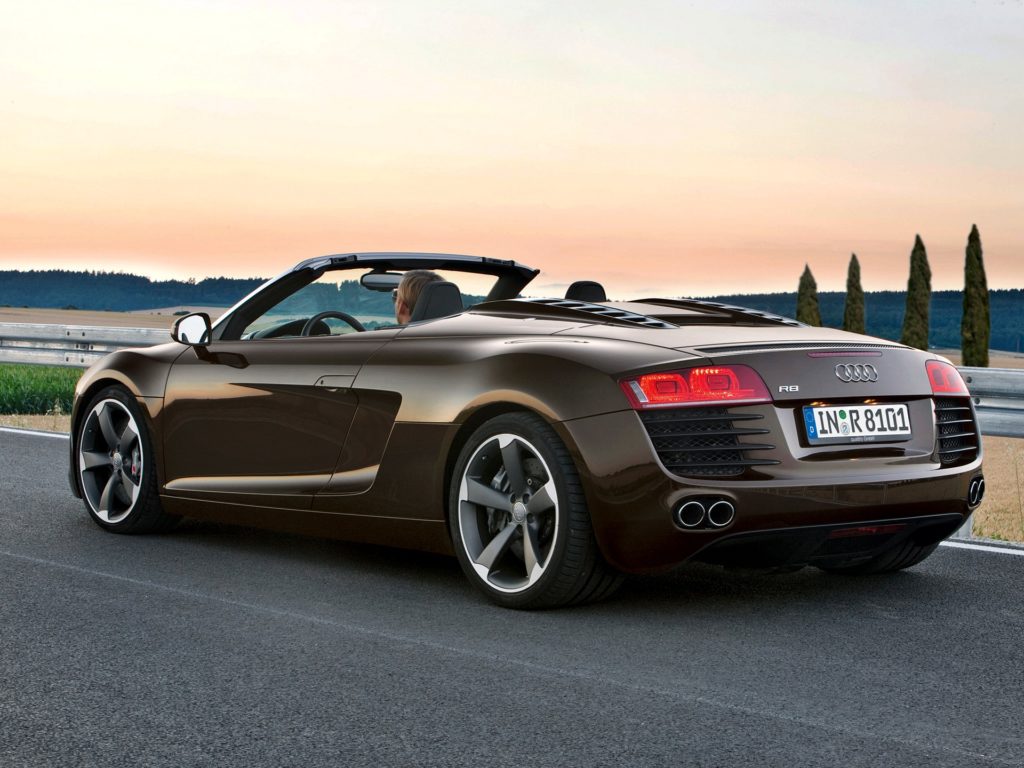 Audi R8 cena 