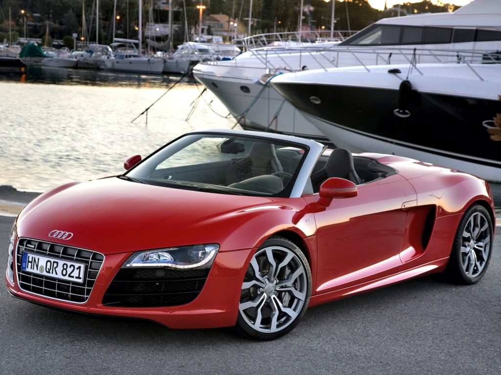Audi R8 cena 