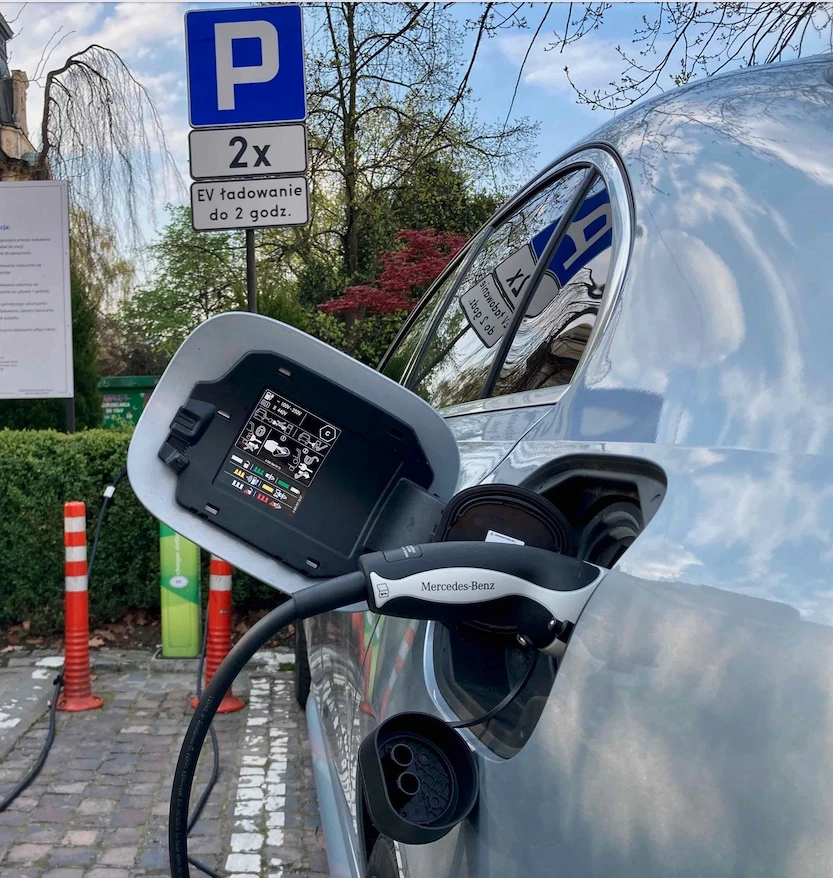 phev na publicznej ładowarce