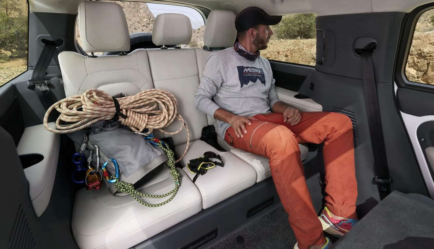 land rover defender 130 