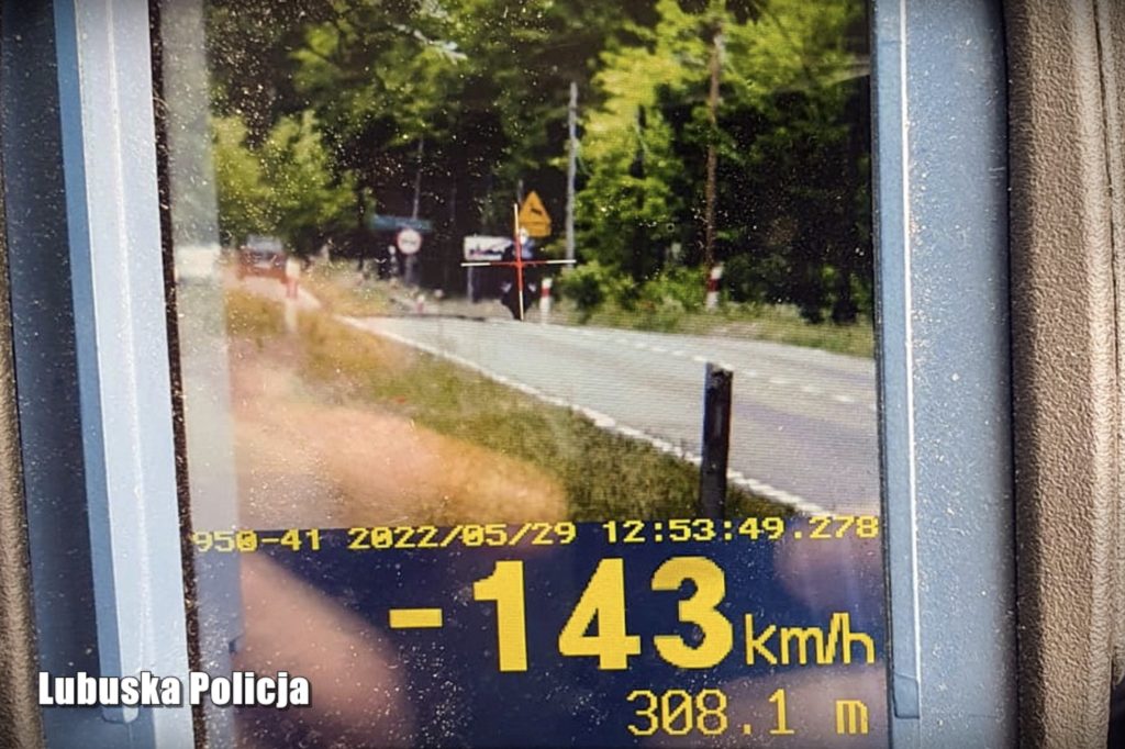 przekroczenie prędkości motocyklem 