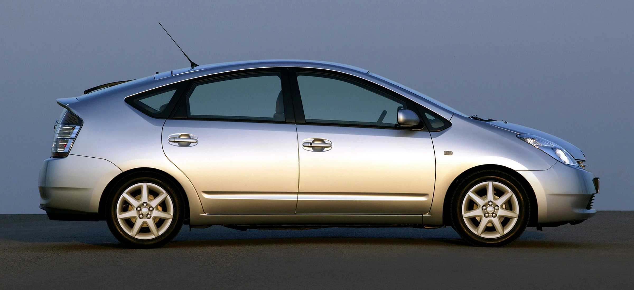 hybrydowa Toyota awarie