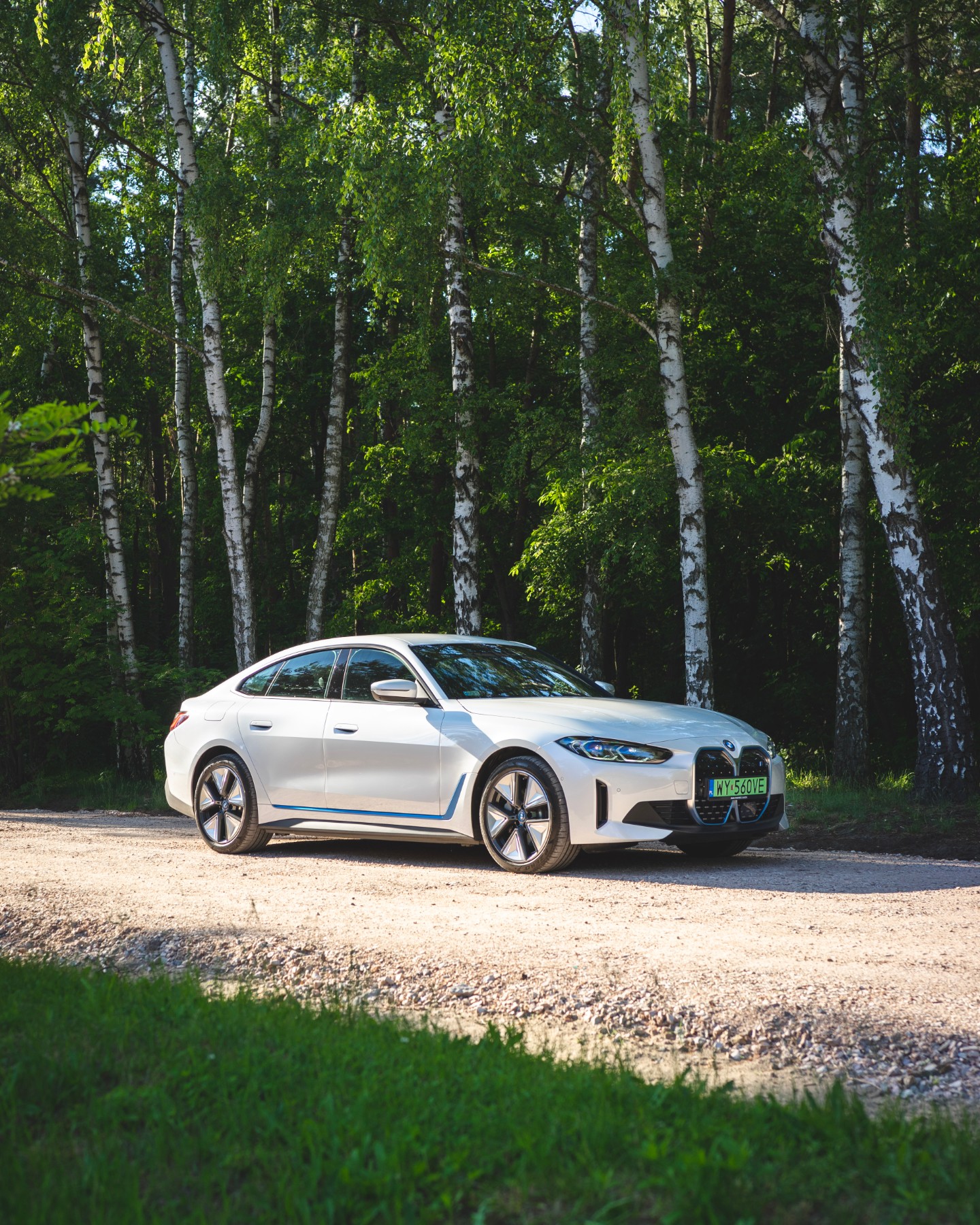 bmw m440i vs bmw i4 