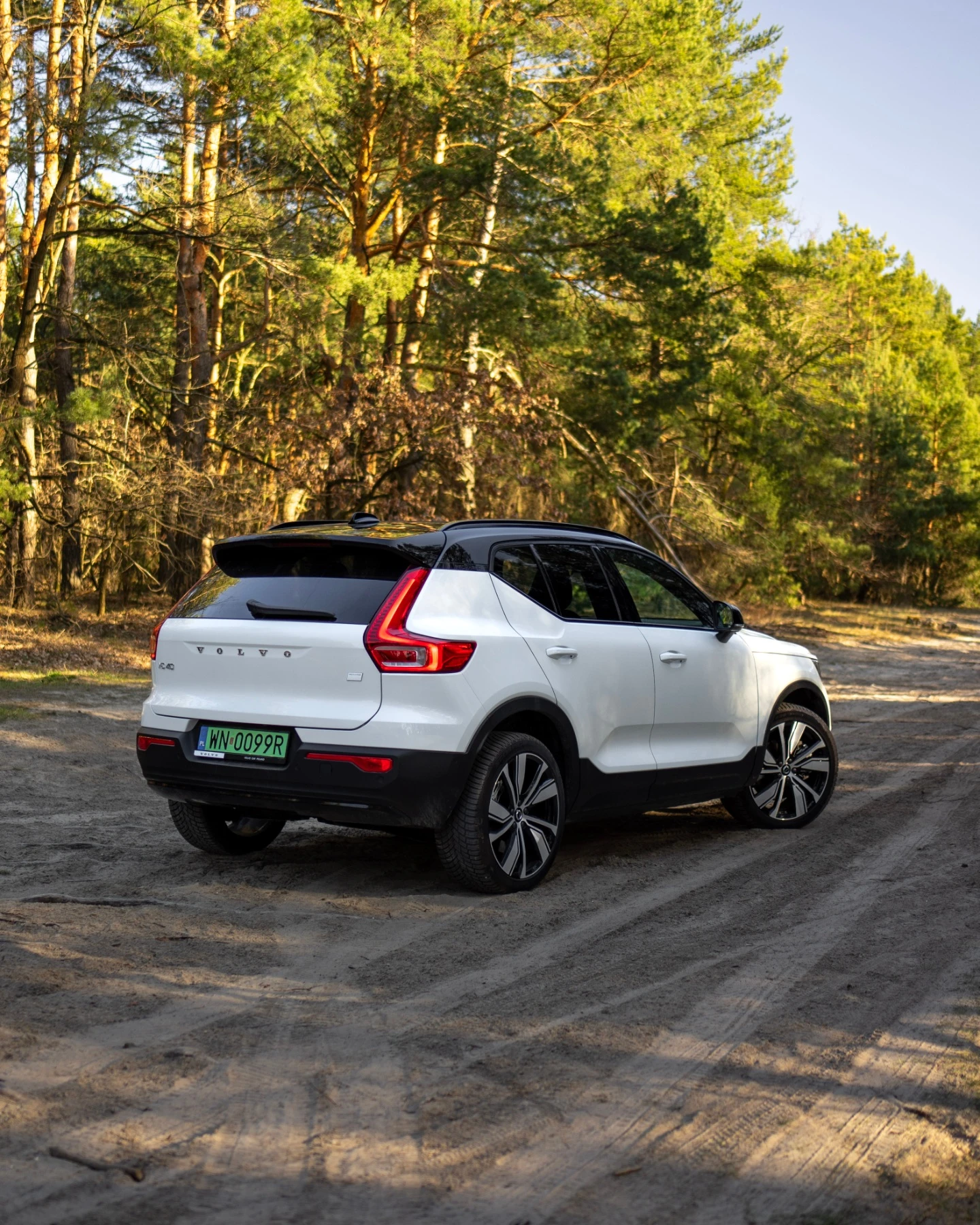 volvo xc40 recharge p6