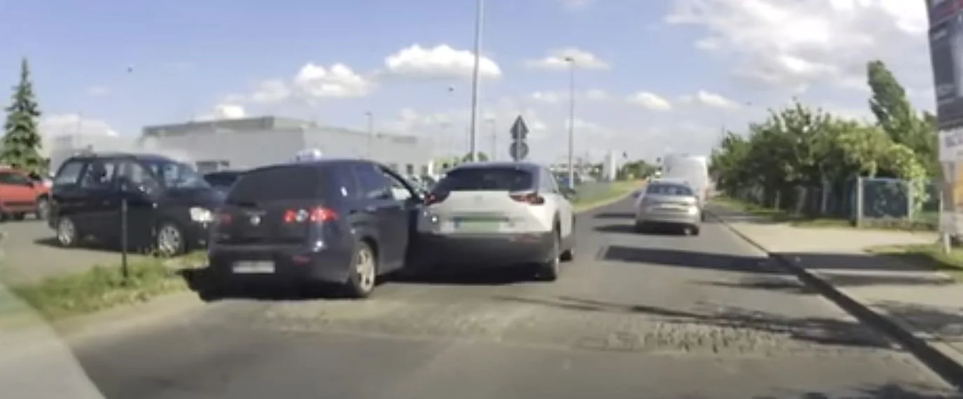 taksówkarz stłuczka stop cham