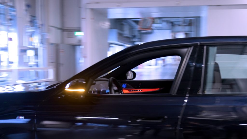 bmw same jeżdżą po fabryce