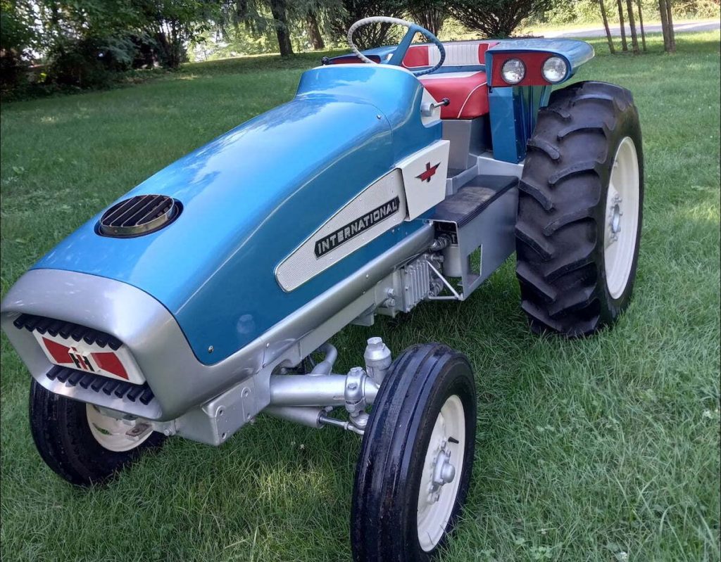 ciągnik rolniczy International Harvester 