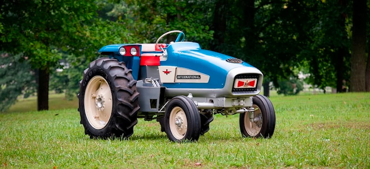 ciągnik rolniczy International Harvester