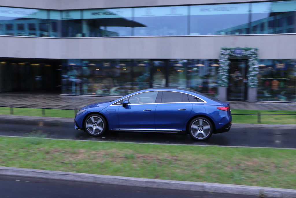 mercedes eqe