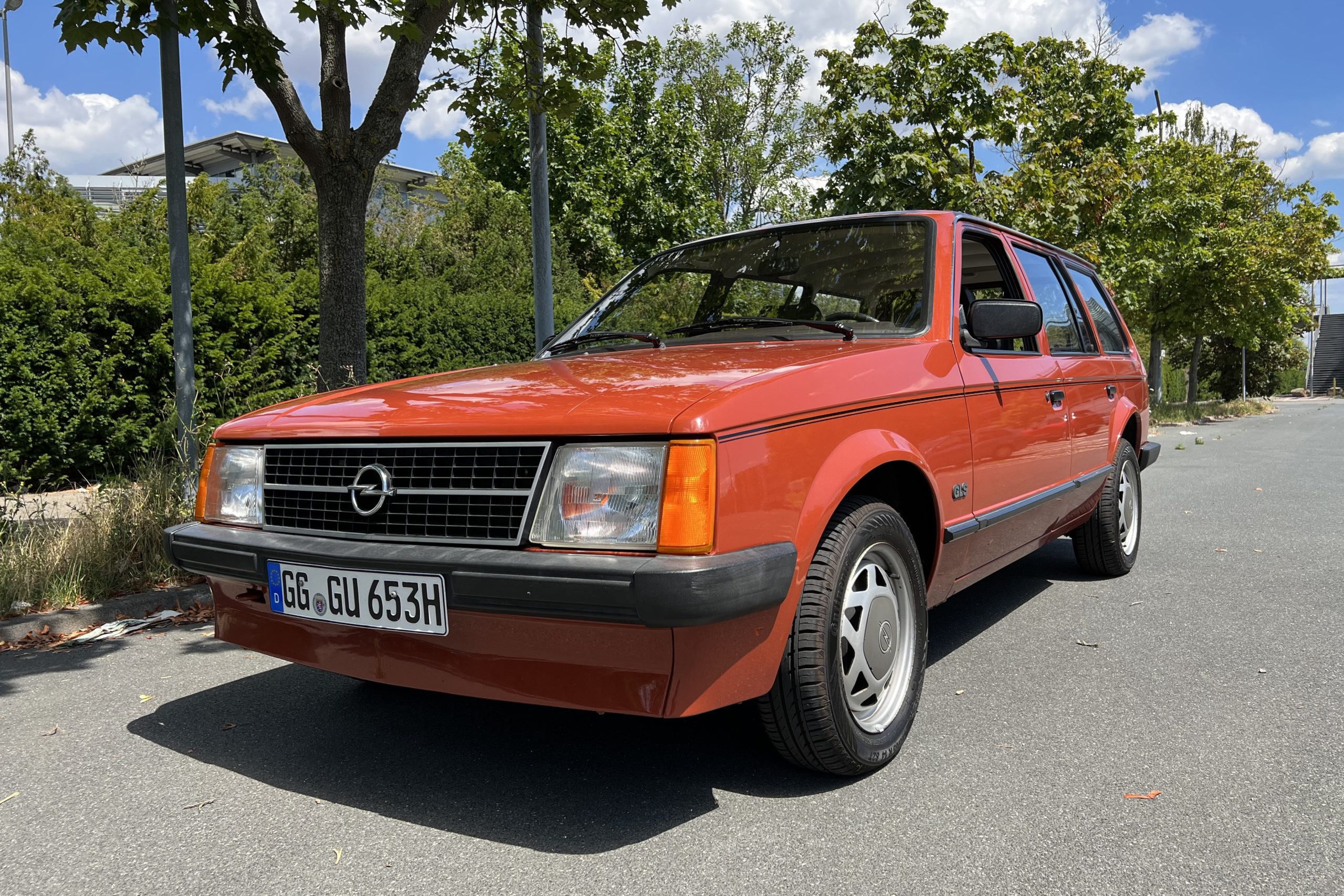 nowy opel astra kombi