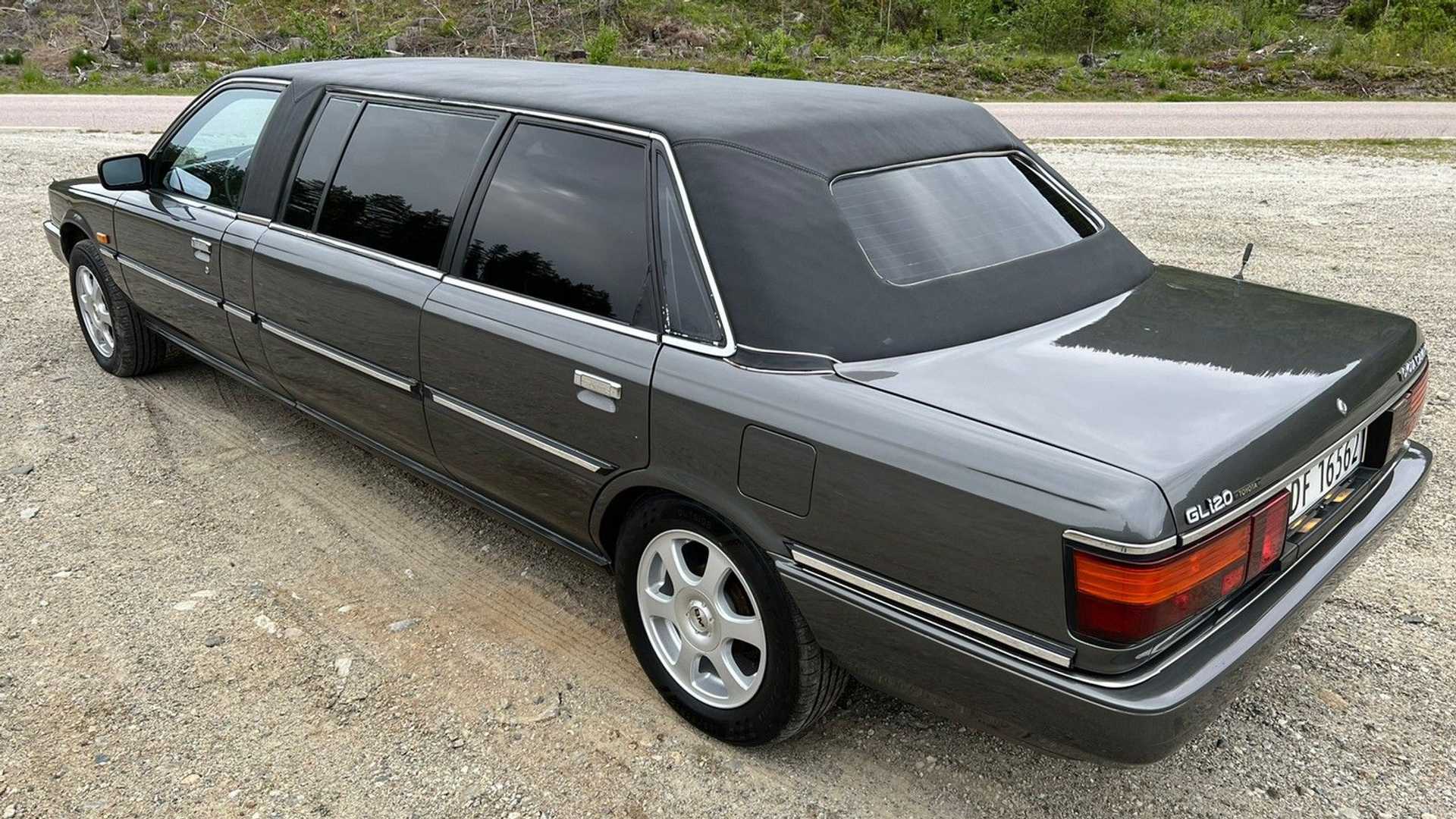 toyota camry limuzyna 